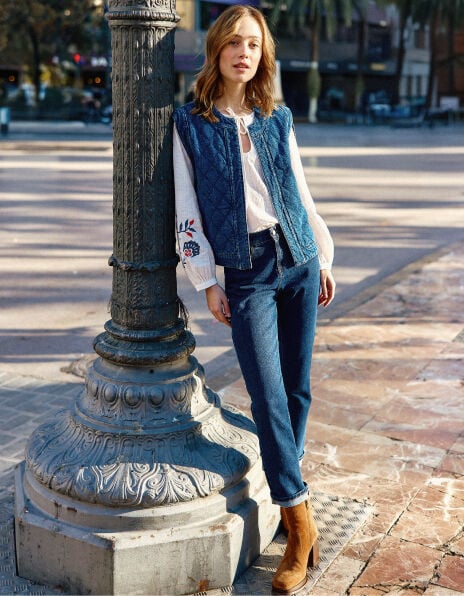 Veste en jean bleu matelassée sans manches I.Code
