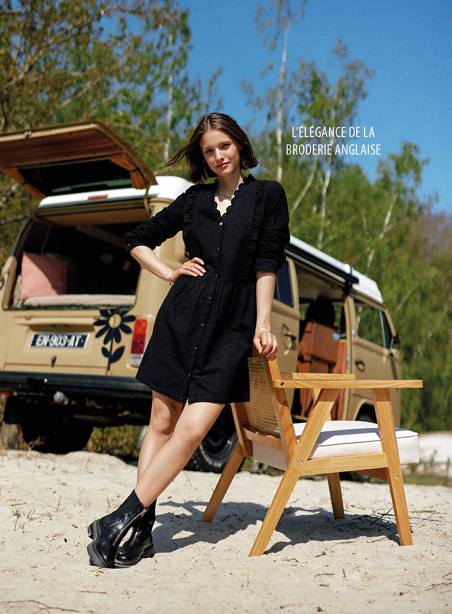 Robe noire en broderie anglaise I.Code