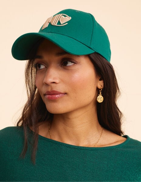 Gorra verde con monograma IC bordado I.Code