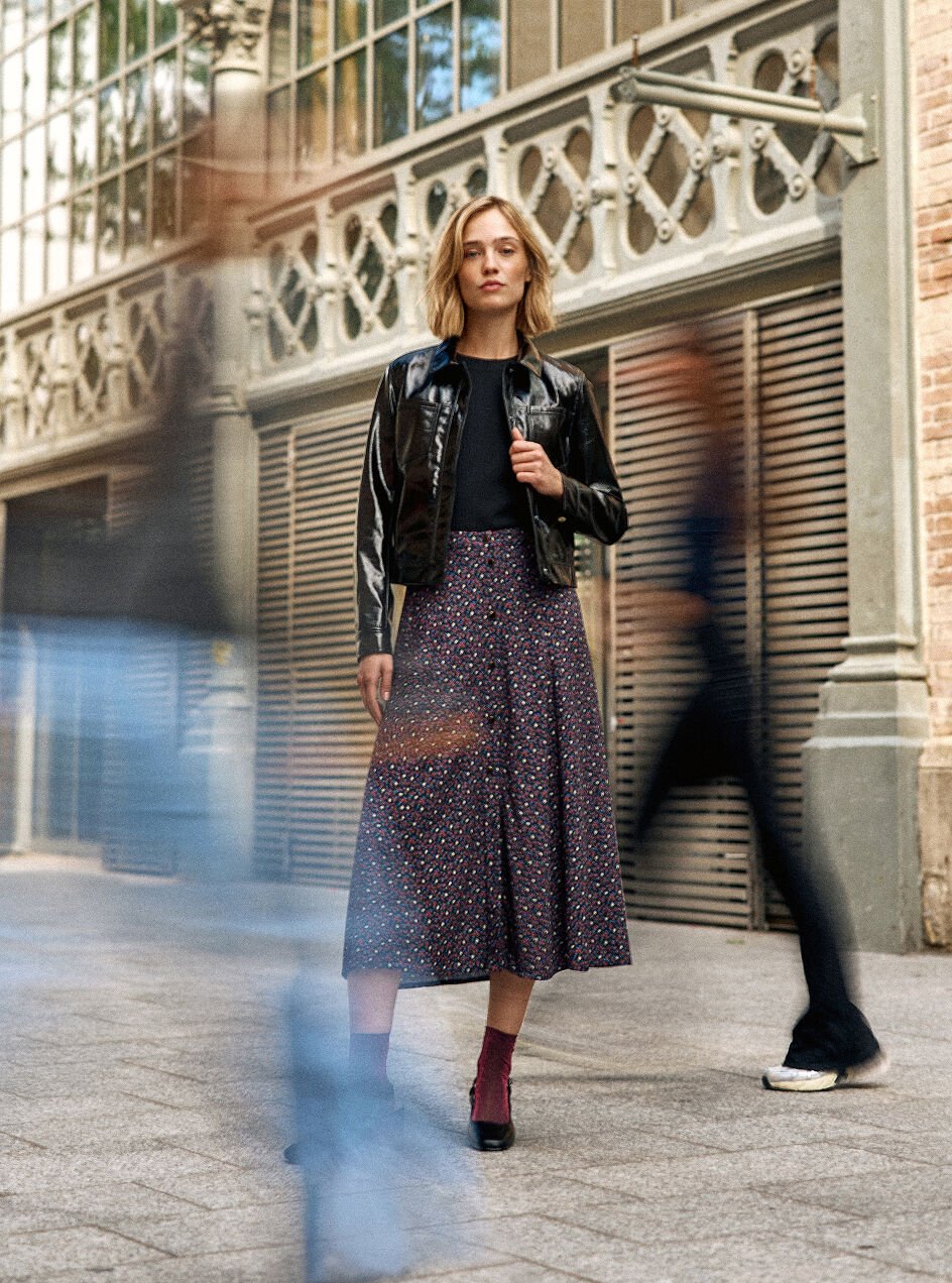I.Code black midi skirt with winter floral print Margaux