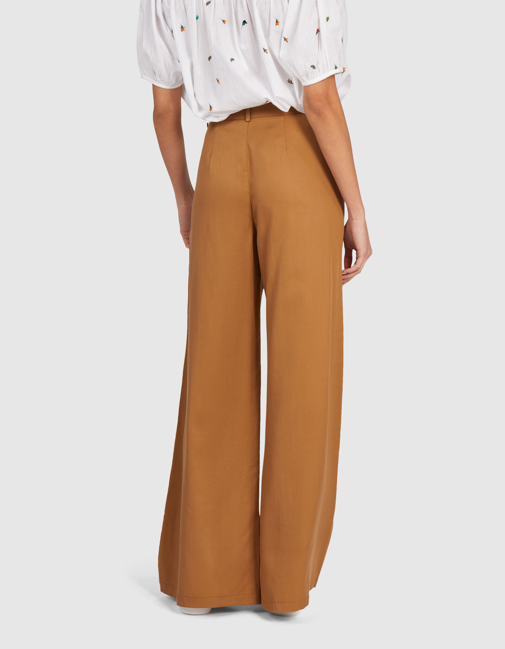 Pantalon large camel tissu satine I.Code