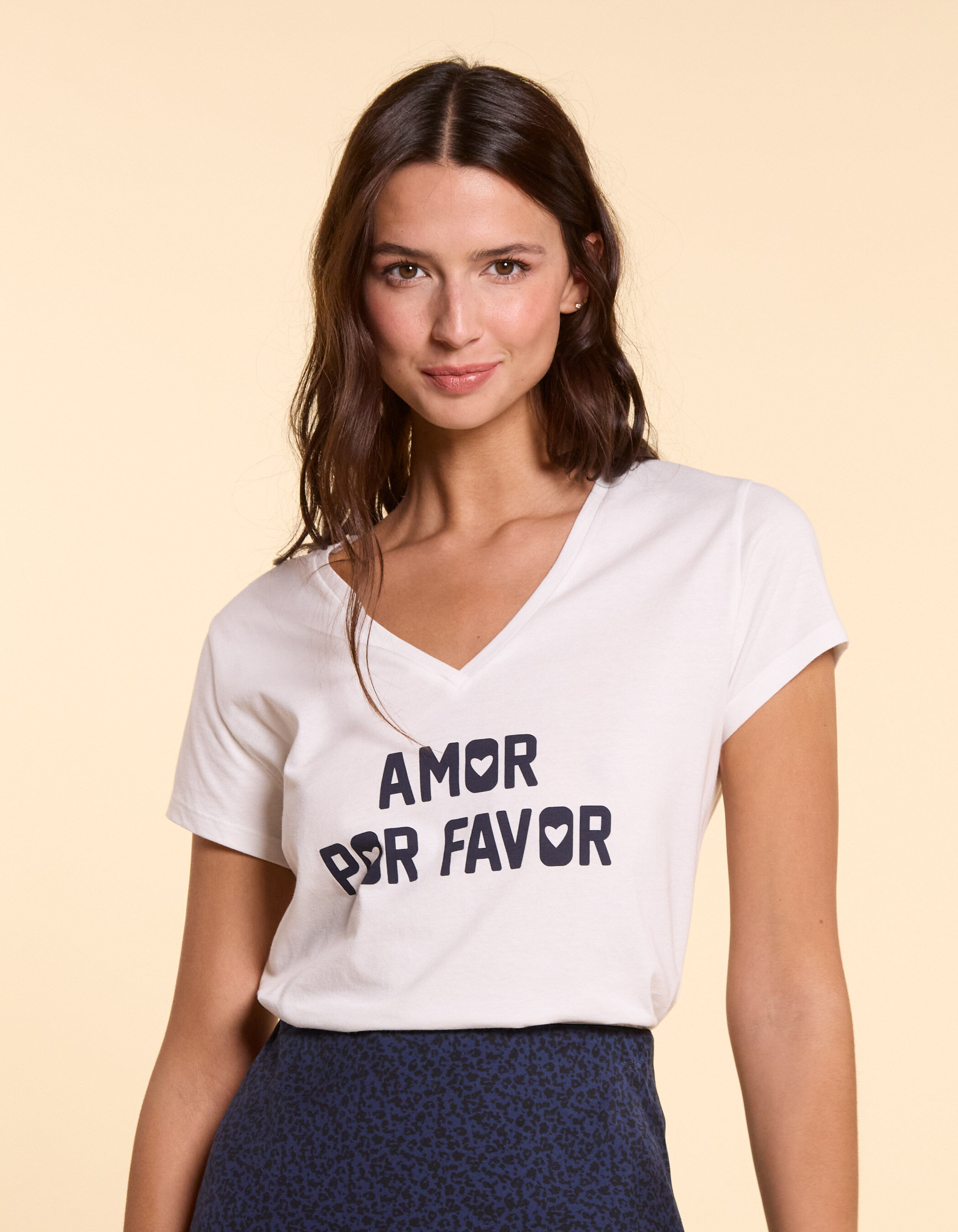 Camiseta blanca con mensaje I.Code