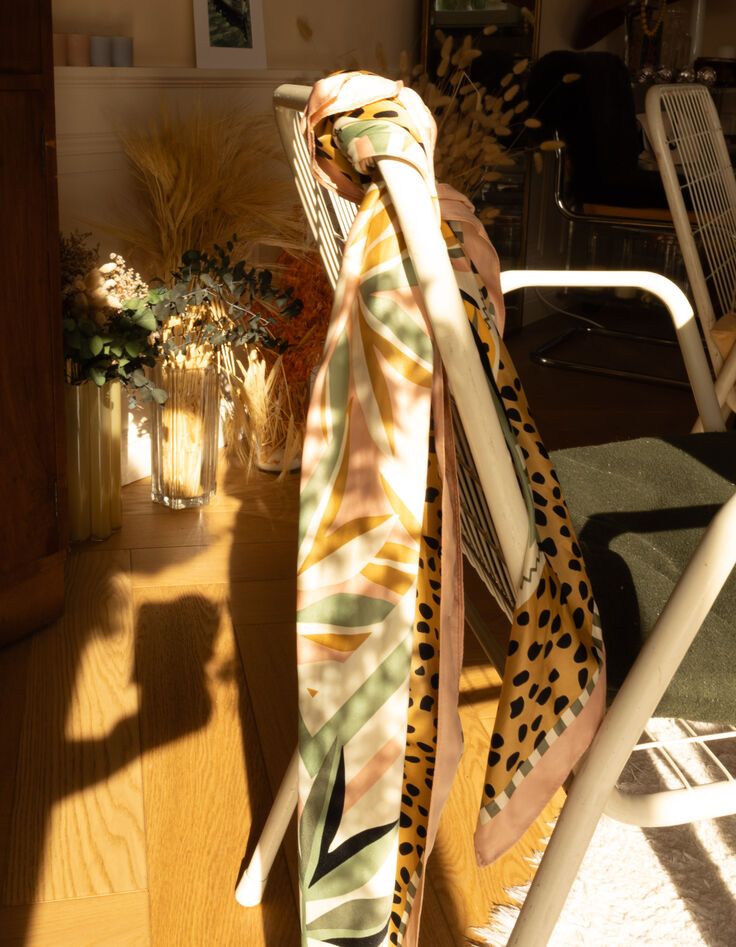 Square camel scarf with leaf and banana print and I.Code message-5