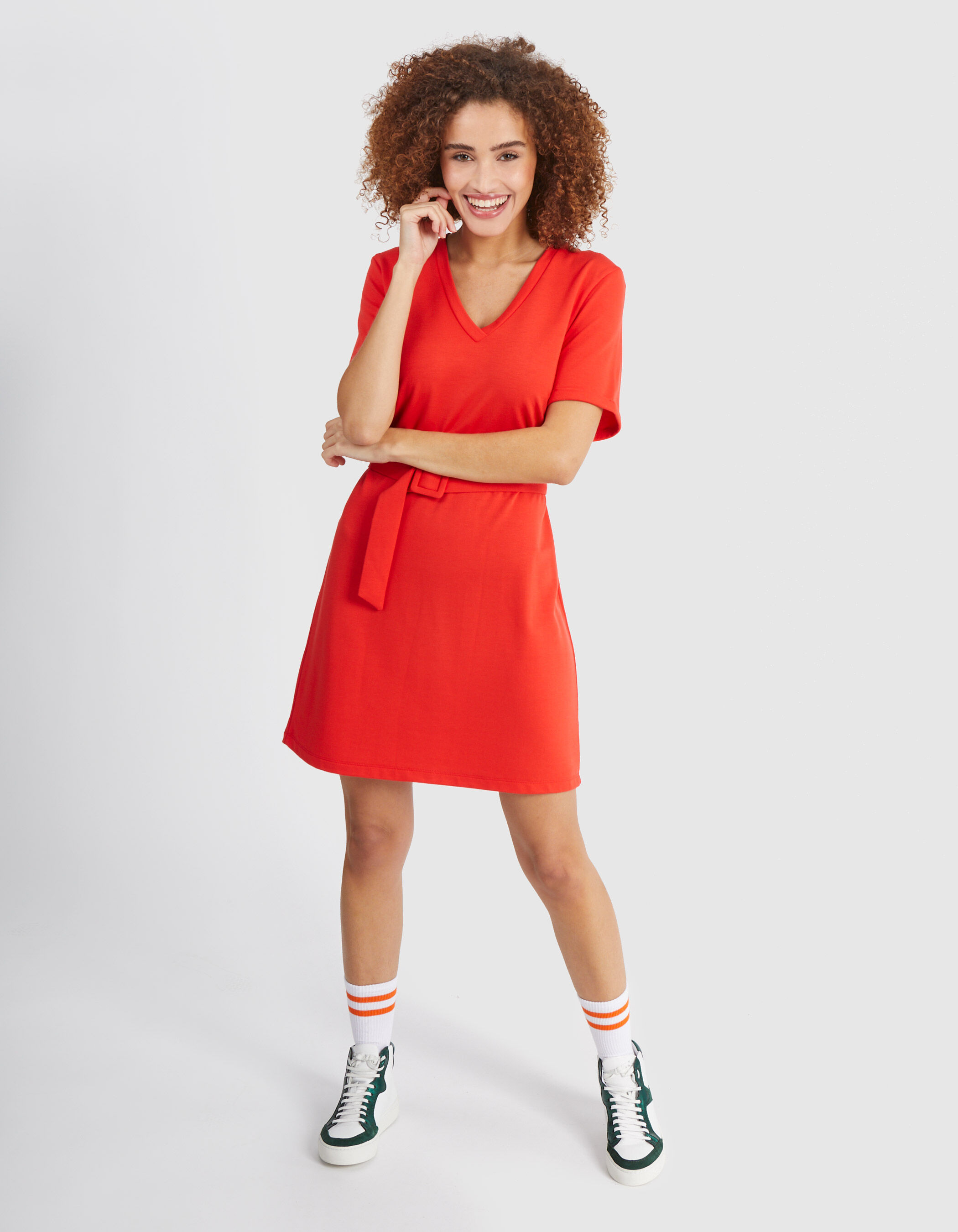 Robe rouge carmin maille ceintur e I.Code