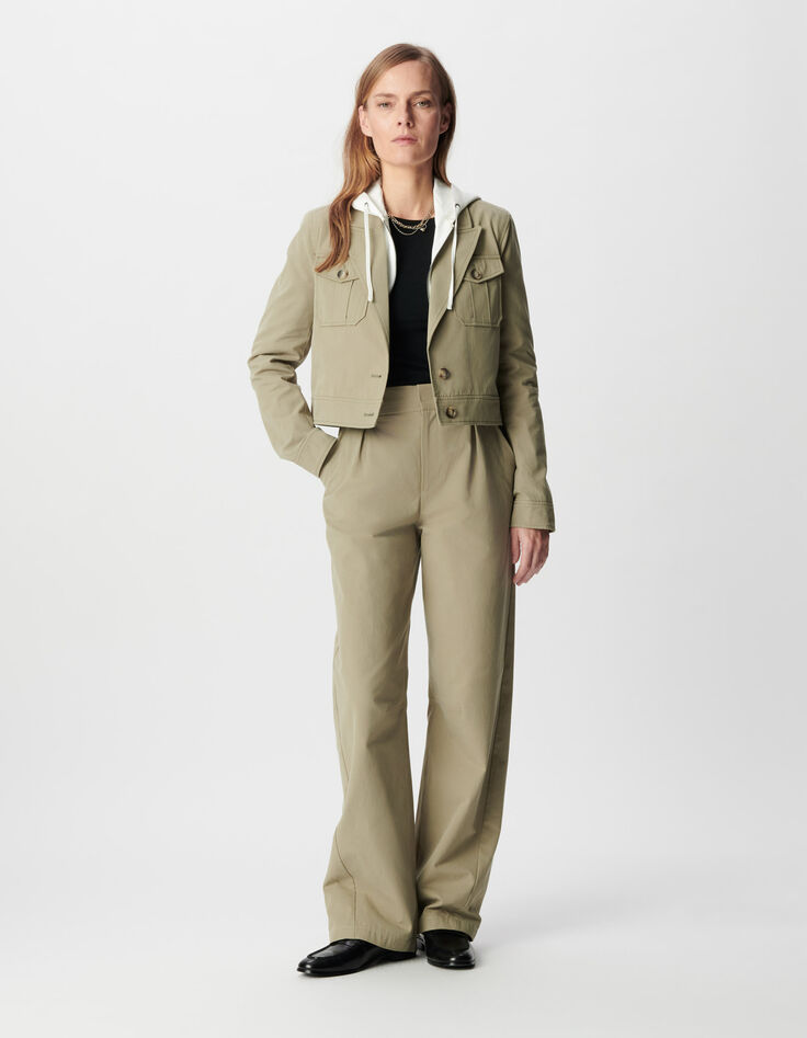 Kurze gr&uuml;ne Jacke f&uuml;r Damen mit abnehmbarer Kapuze aus wei&szlig;em Satin-1