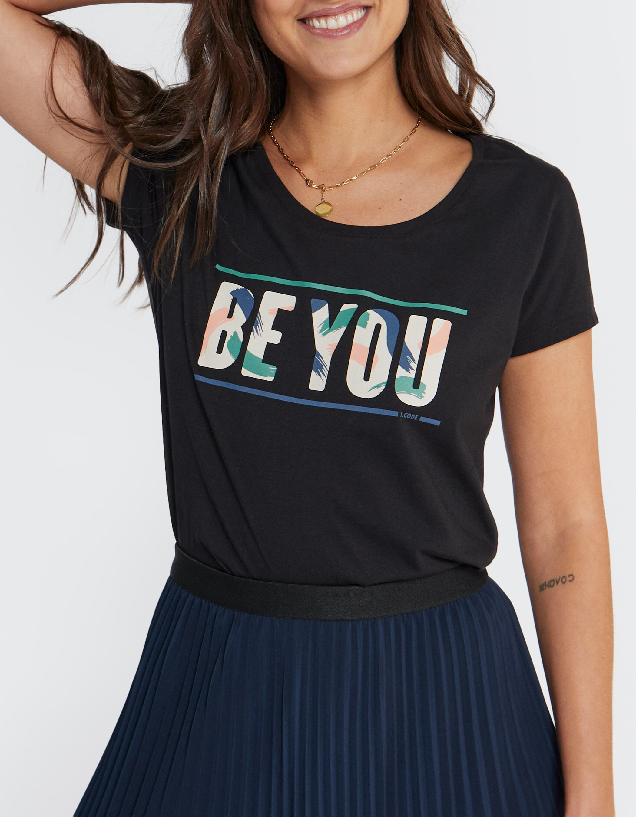 Camisetas blancas con letras negras cheap