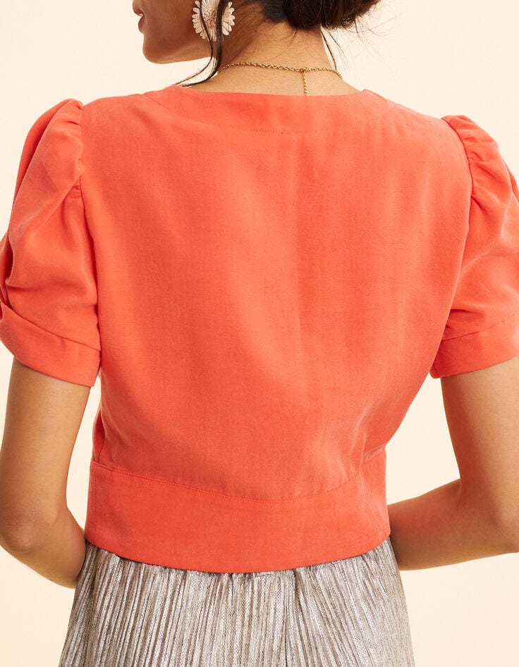 I.Code red buttoned cropped top-3