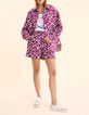 Jacquard-Shorts in Violett mit grafischem Muster von I.Code-6