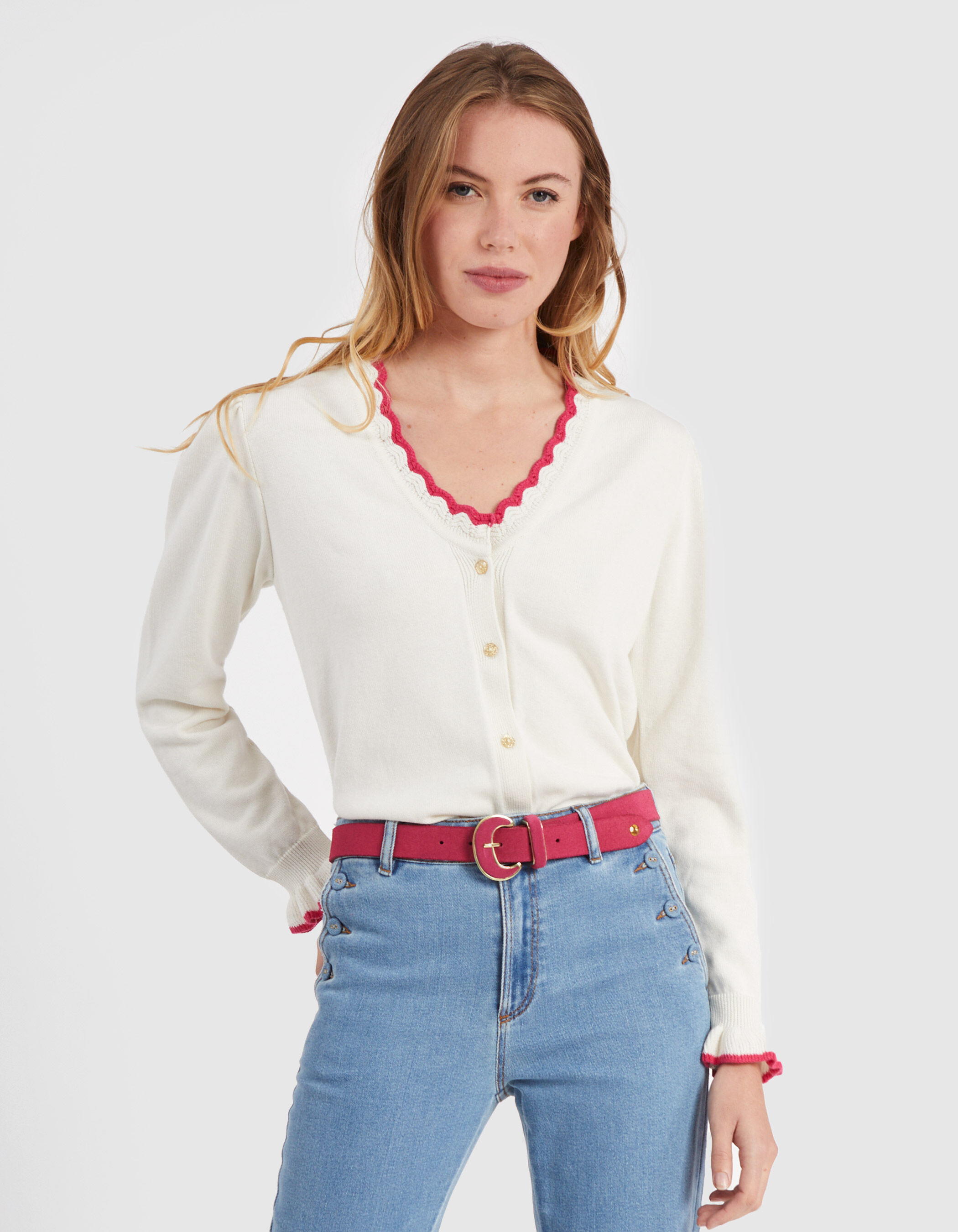 Cardigan blanc casse tricot details roses I.Code