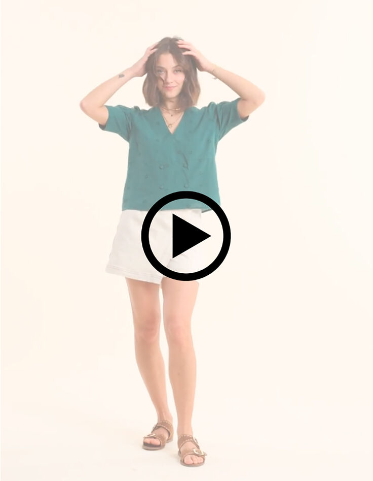 Top vert broderie anglaise boutonnage crois&eacute; I.Code-7