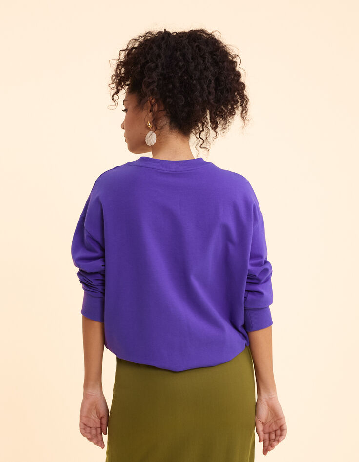 Purple sweatshirt with I.Code message-5