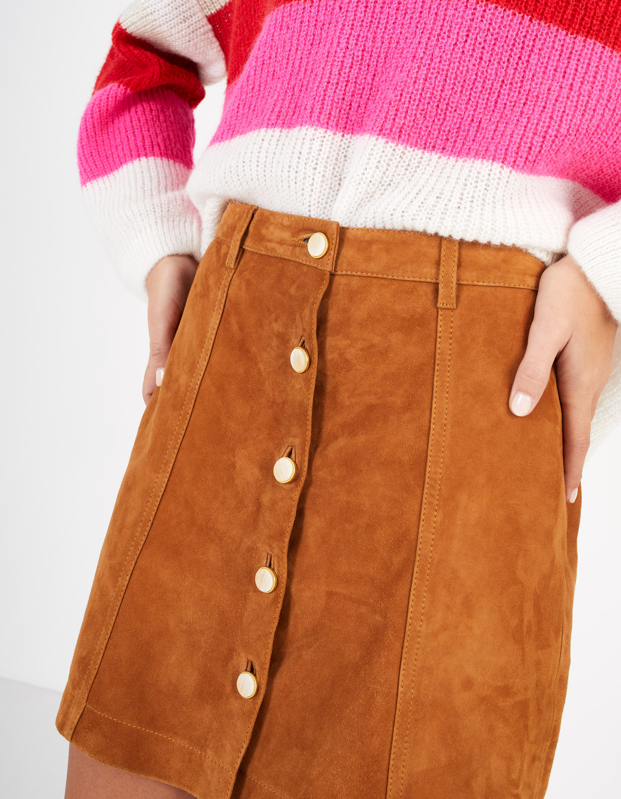 Jupe courte camel boutonn e en cuir velours I.Code