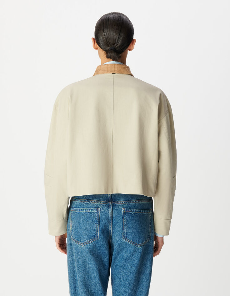 Beigefarbene Jacke in &Uuml;bergr&ouml;&szlig;e mit Samt-Details f&uuml;r Damen-3