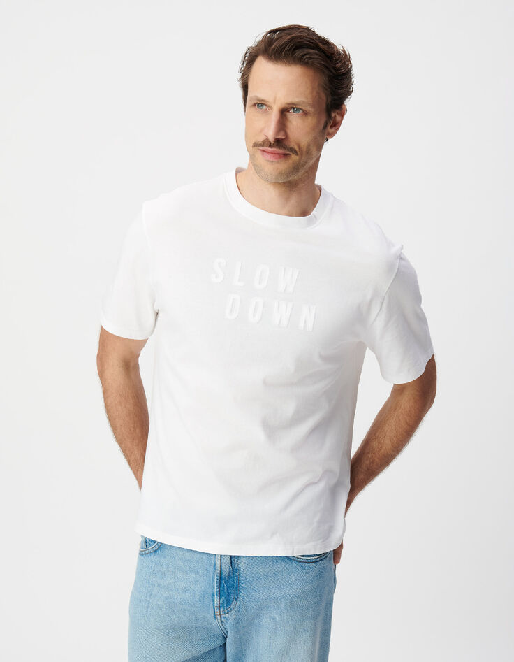 Camiseta con mensaje flocado de terciopelo blanco-2