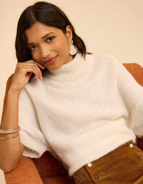 I.Code ecru knit short-sleeved cape sweater