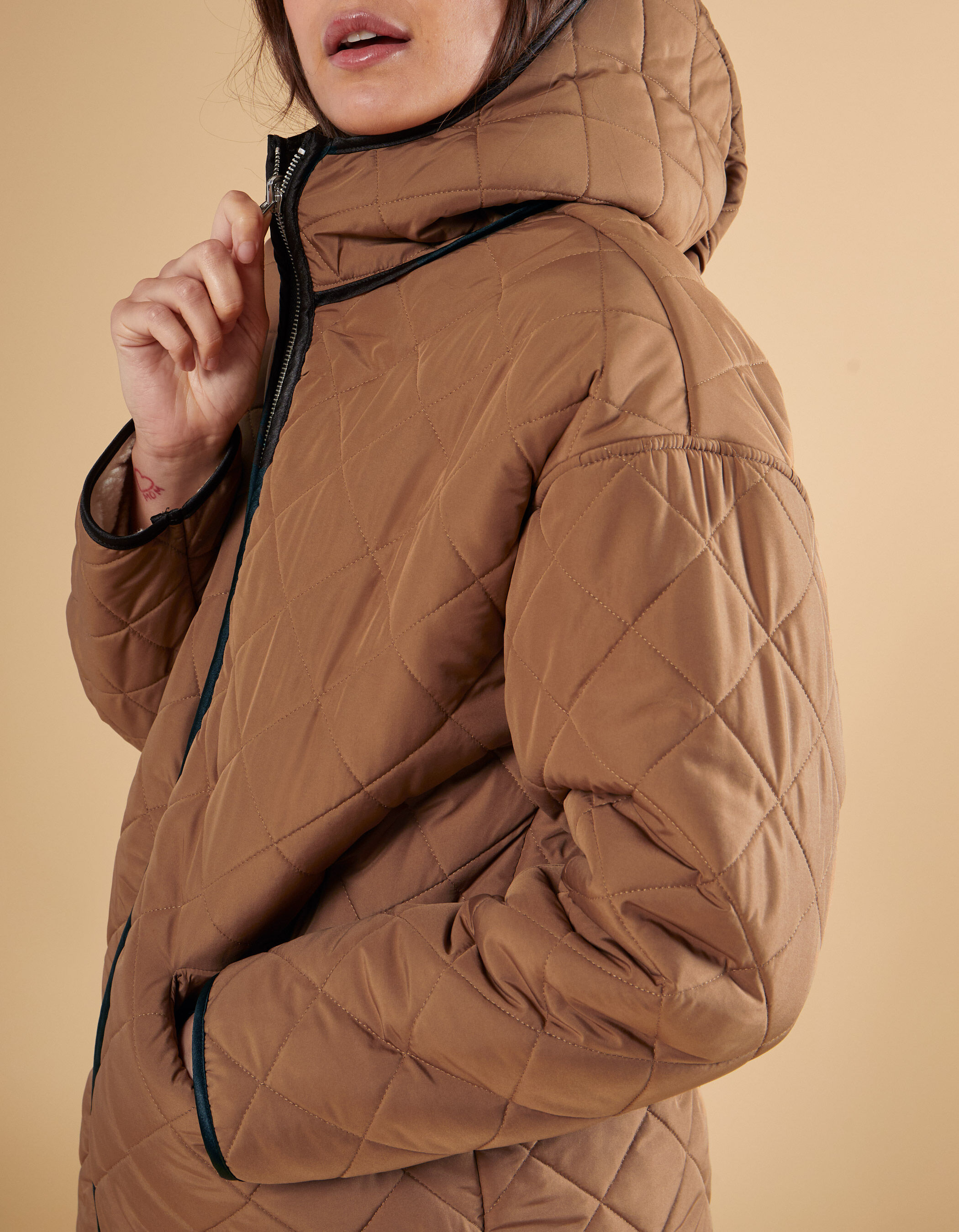 Parka reversible tabaco acolchado y Sherpa crudo I.Code