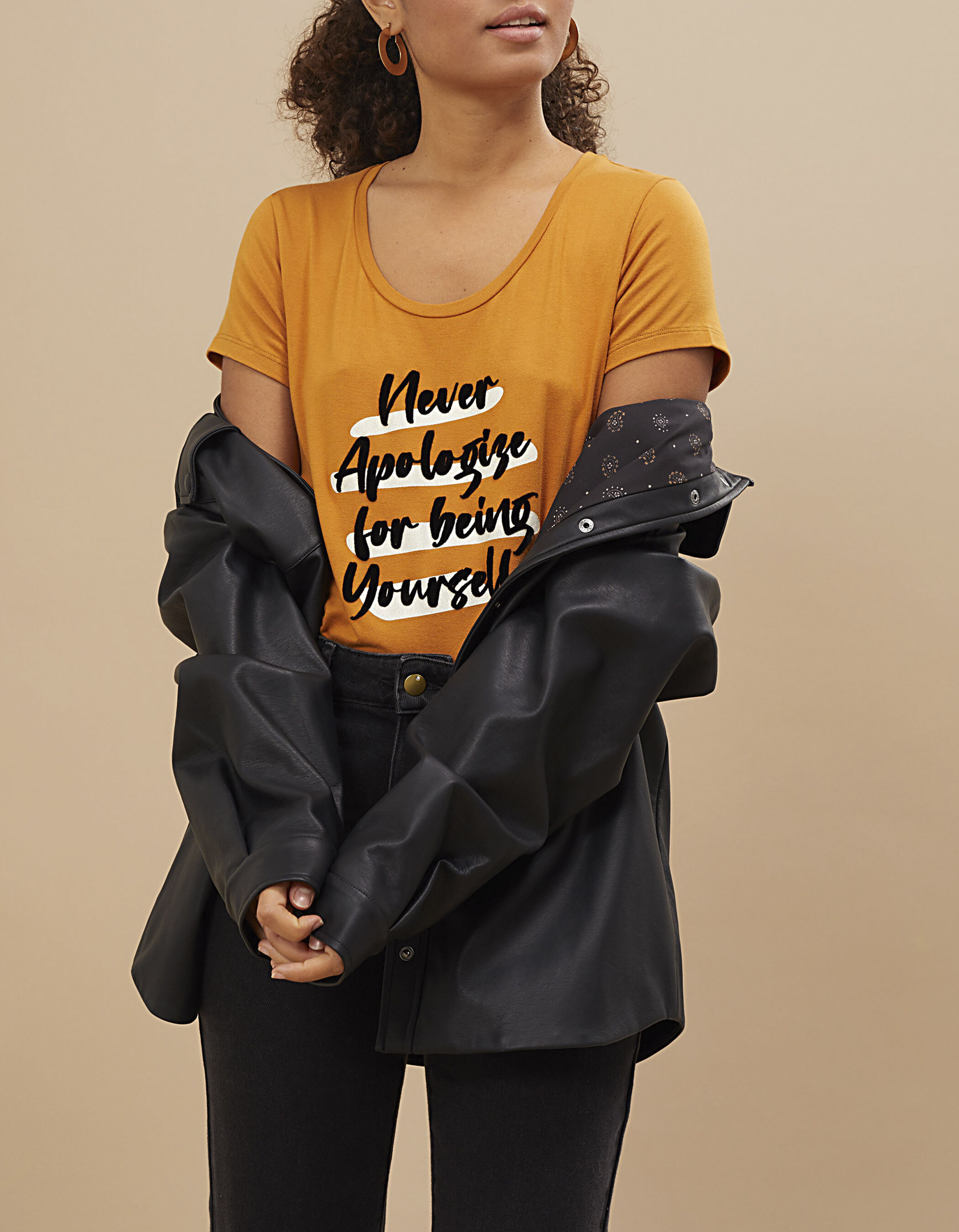 I.Code golden yellow flocked slogan T shirt