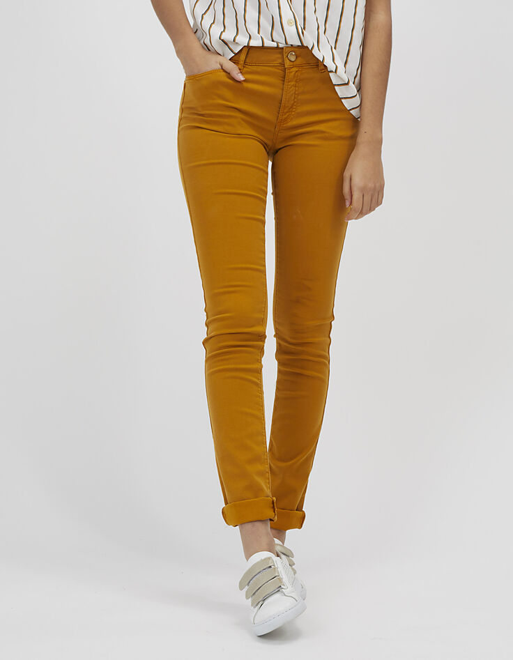 Vaquero slim cúrcuma I.Code-2 Vaquero slim cúrcuma I.Code-2