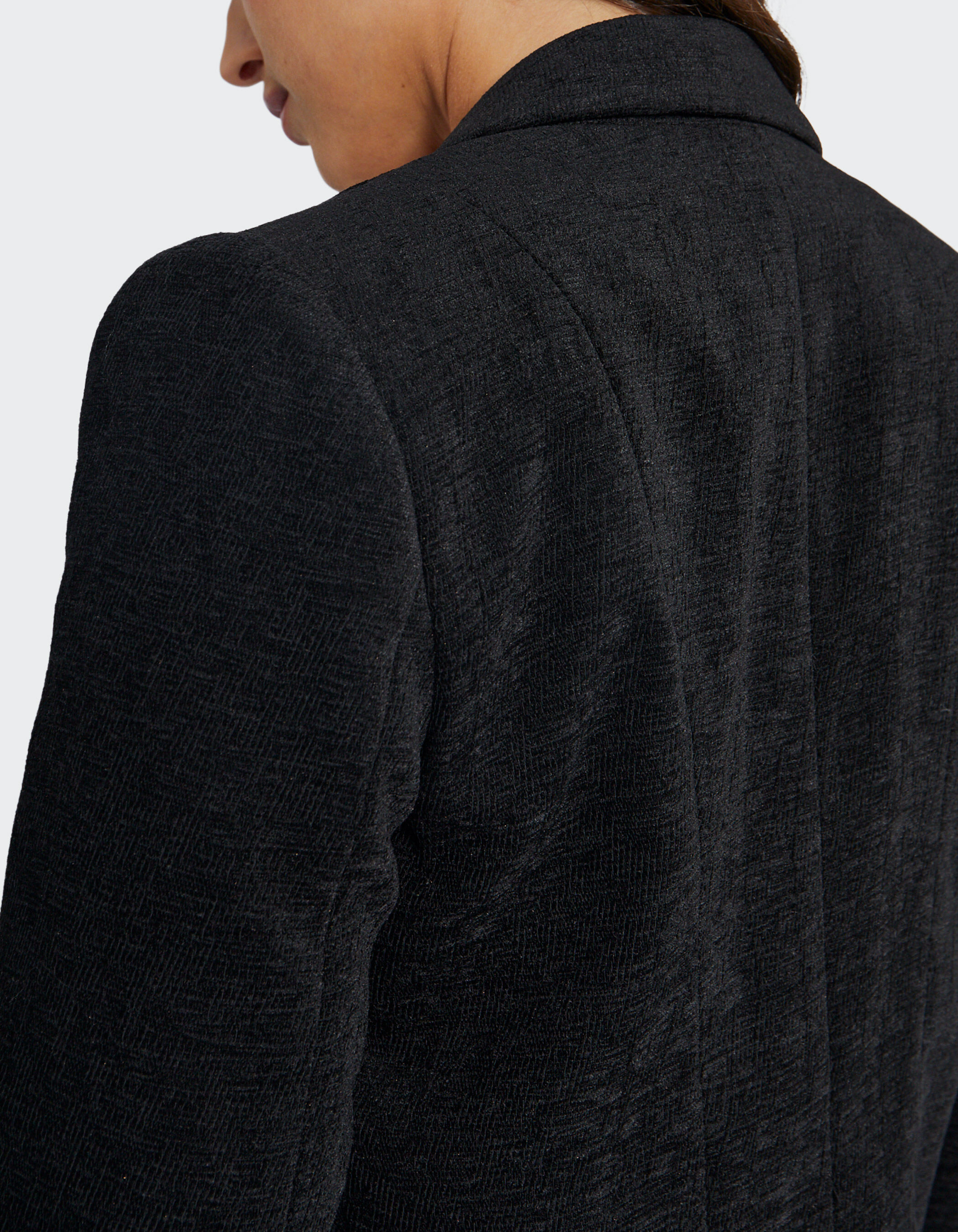 Veste longue sales à boutonnage croisé