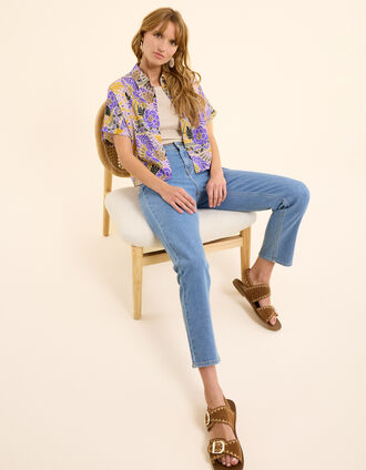 Jean droit bleu détails coutures I.Code