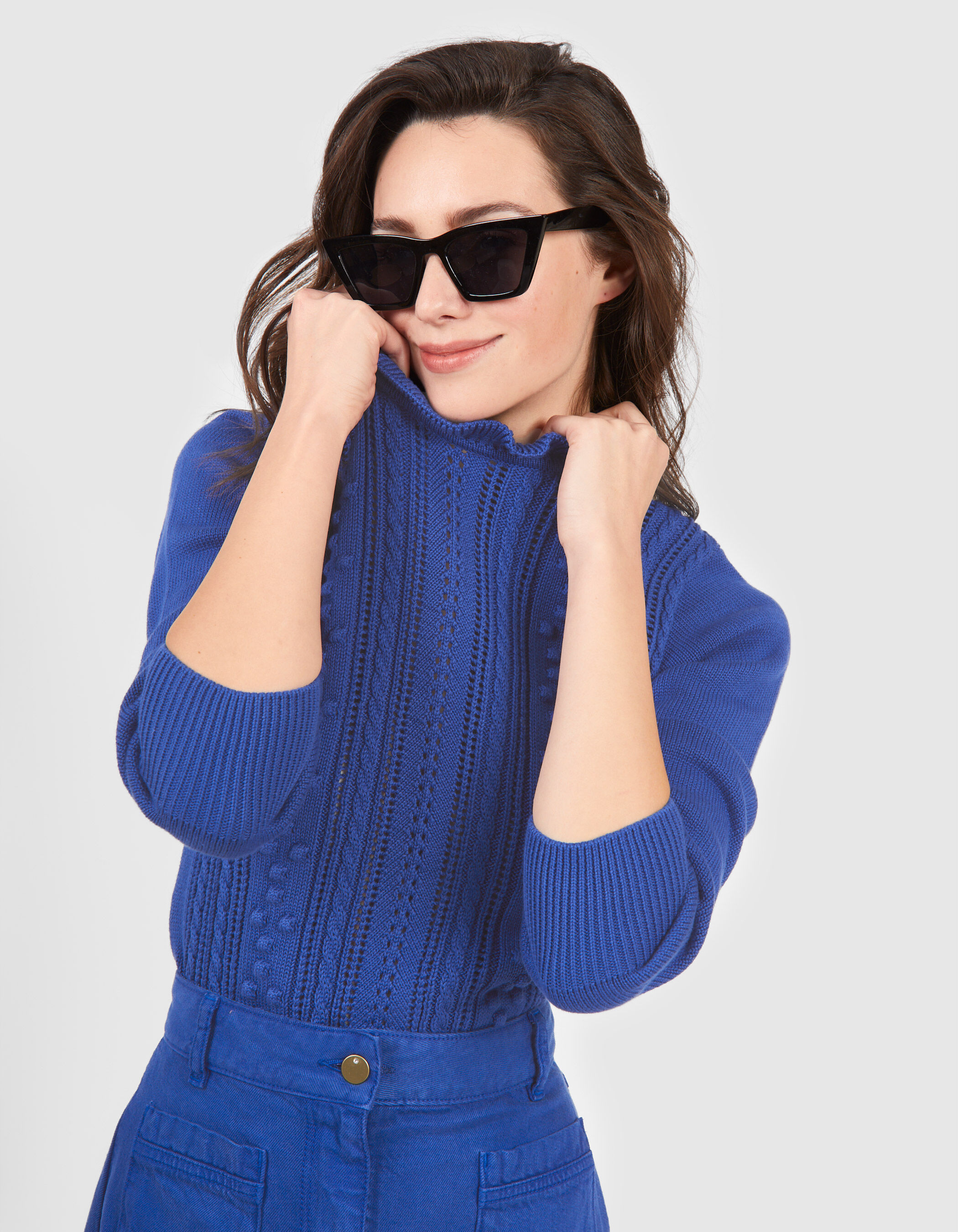 Pull bleu electrique tricot fantaisie I.Code