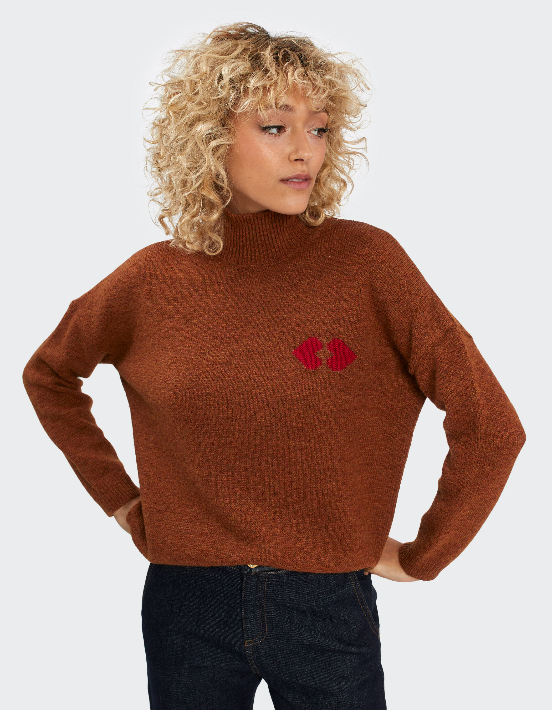 Pull marron foncé hot sale femme