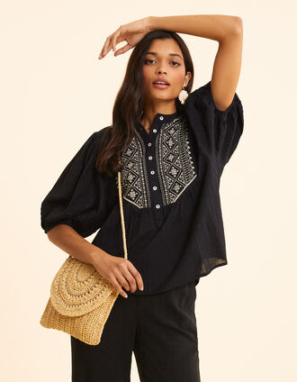 Black blouse, puffed sleeves, embroidered front panel I.Code
