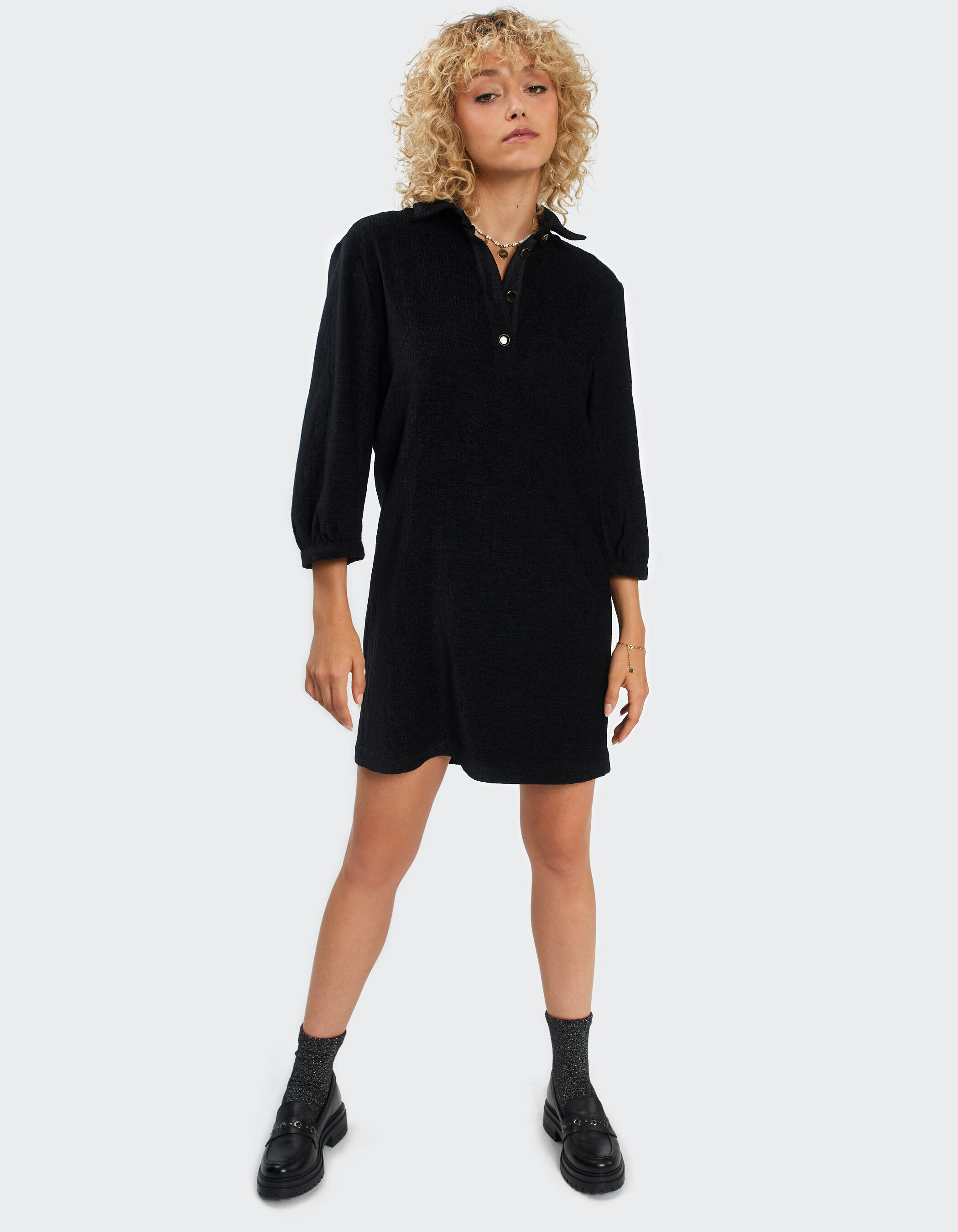 Robe noire i code on sale