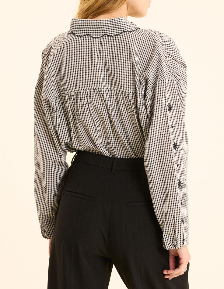 Ecru shirt with gingham pattern and embroidered flower sleeves I.Code-3