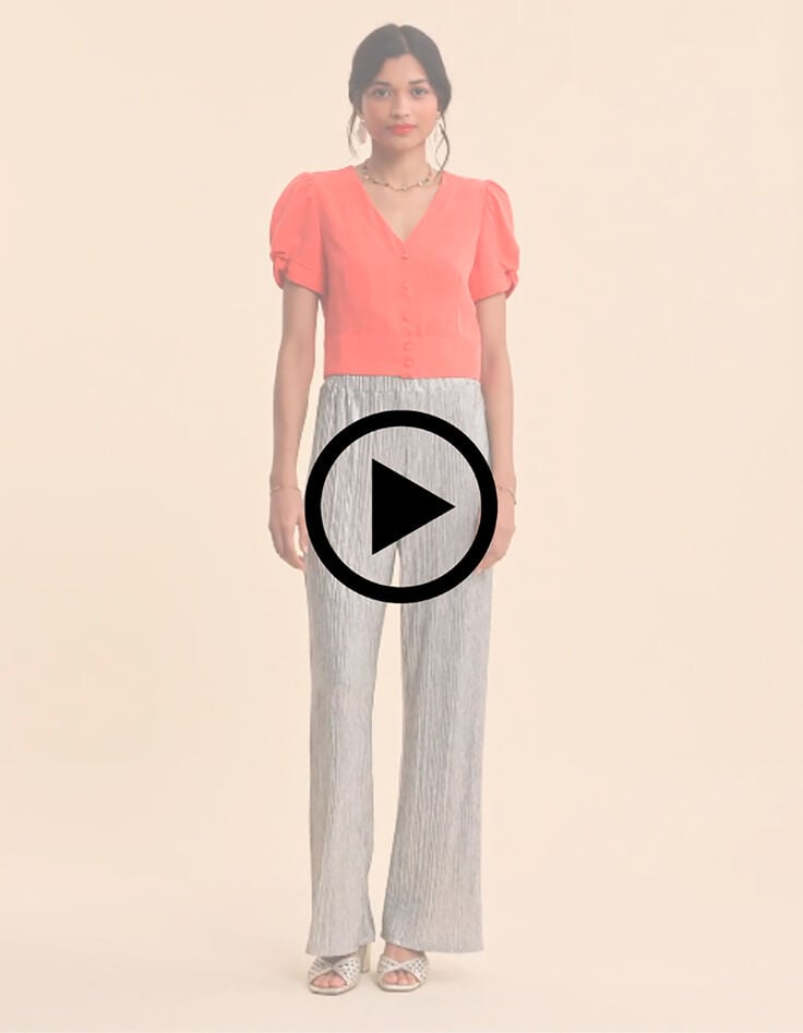 I.Code red buttoned cropped top-6