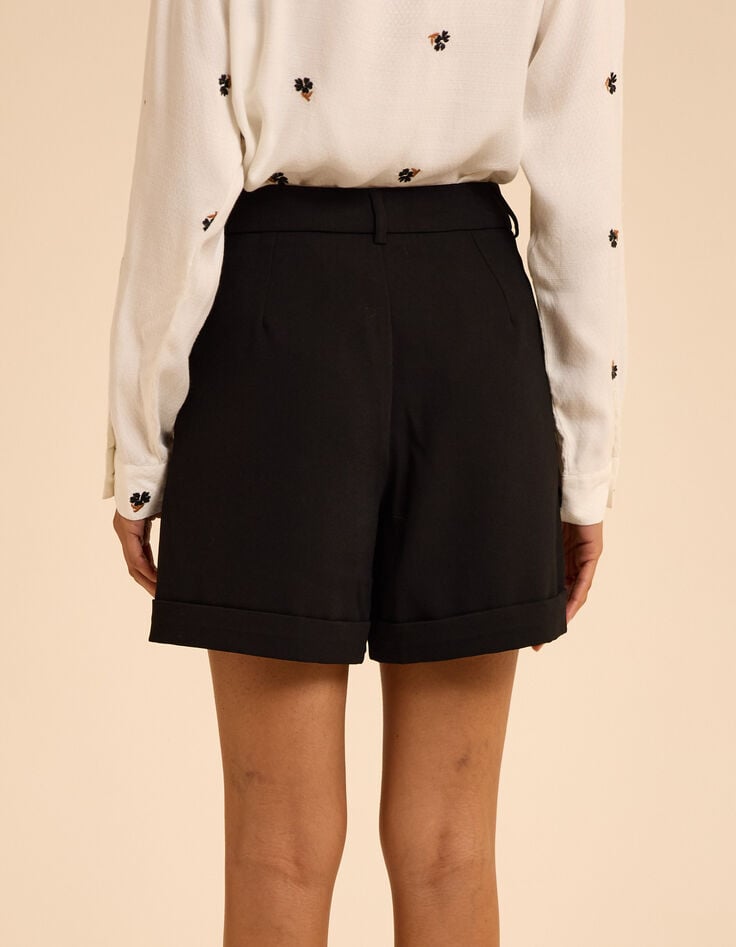 Shorts negros maxi bolsillos y vueltas I.Code-4 Shorts negros maxi bolsillos y vueltas I.Code-4
