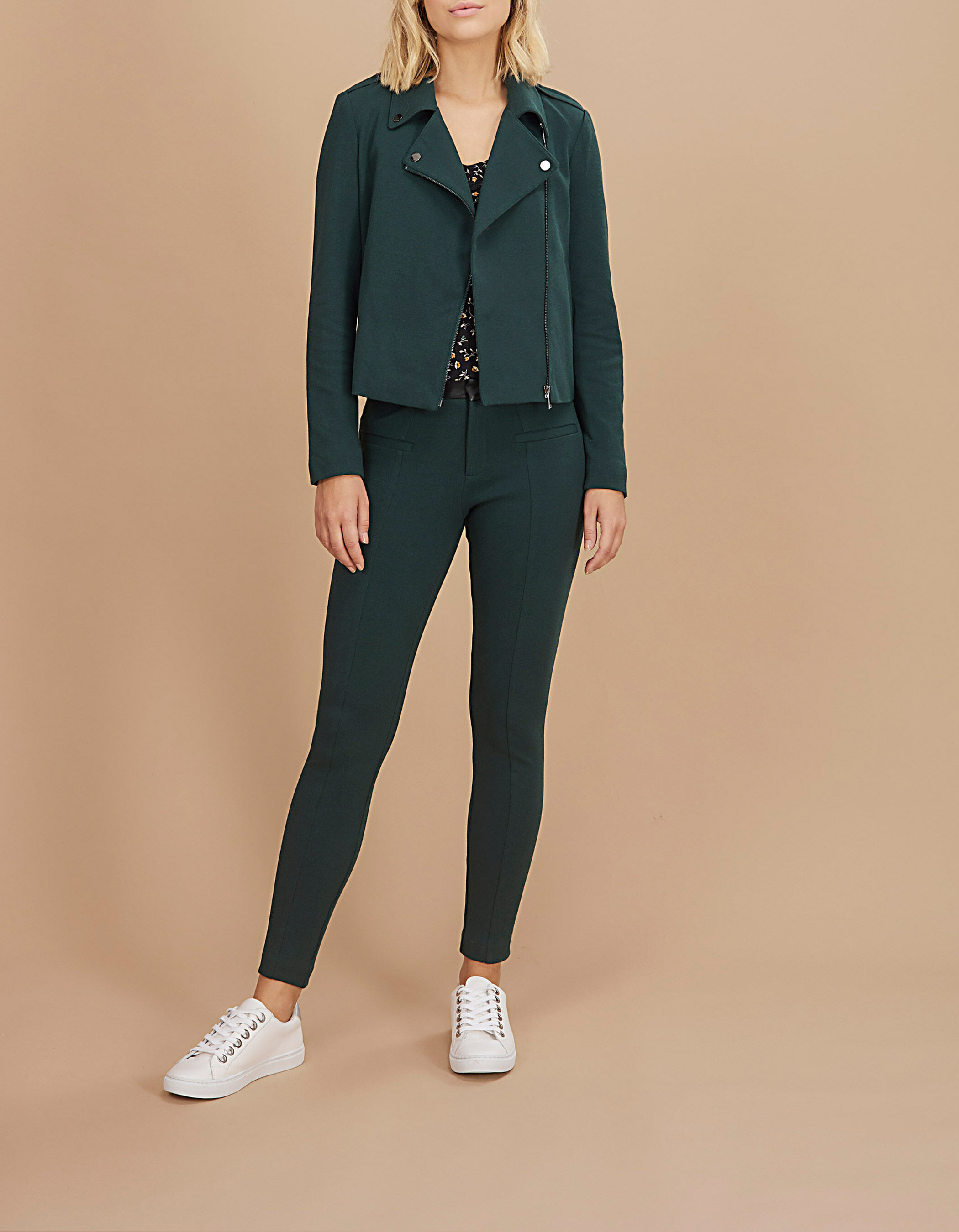 Pantalon icode 2025
