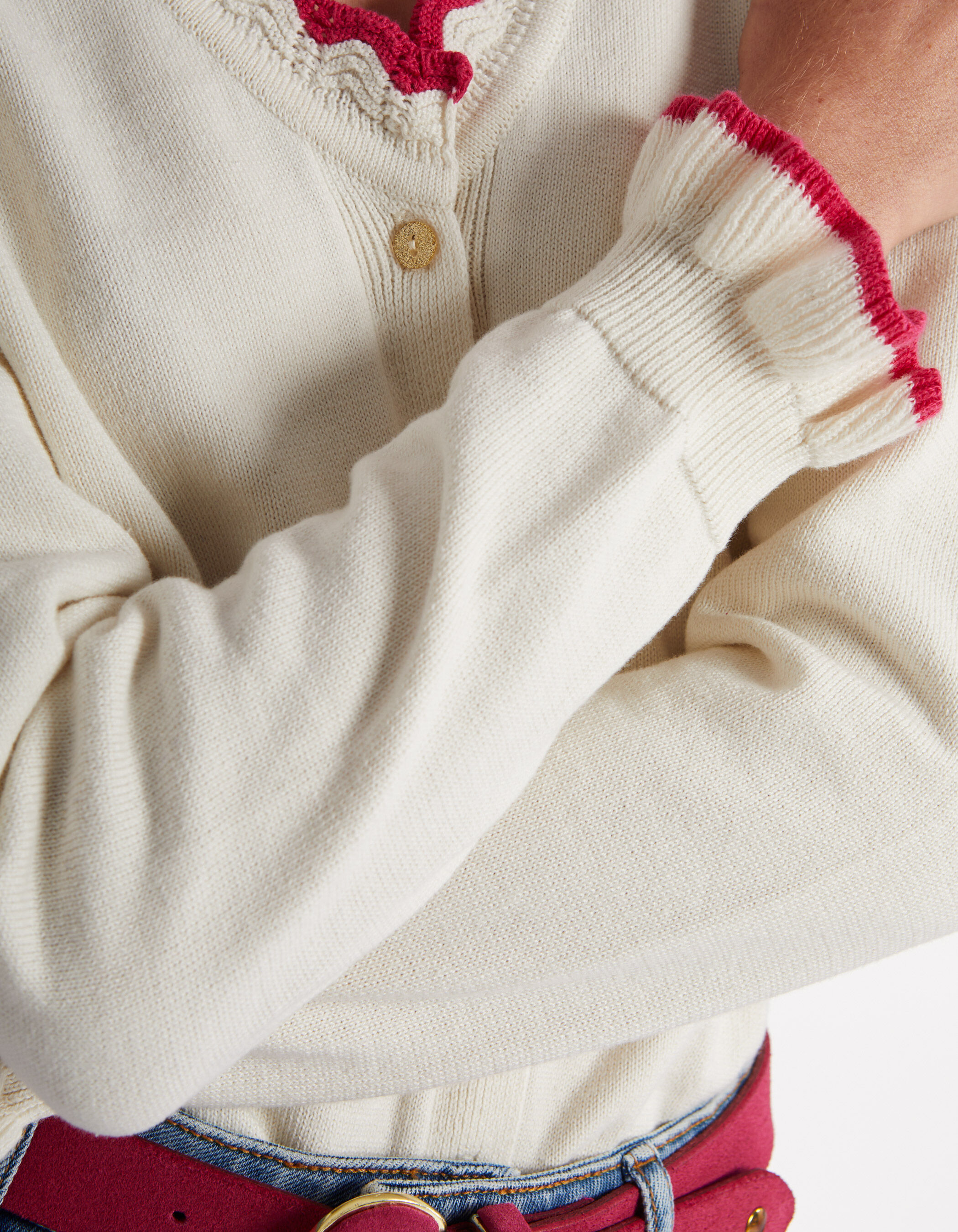 Cardigan blanc casse tricot details roses I.Code