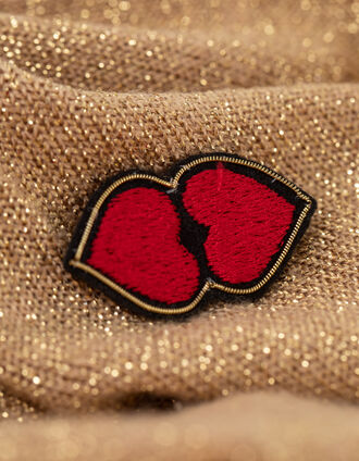 I.Code embroidered double heart brooch