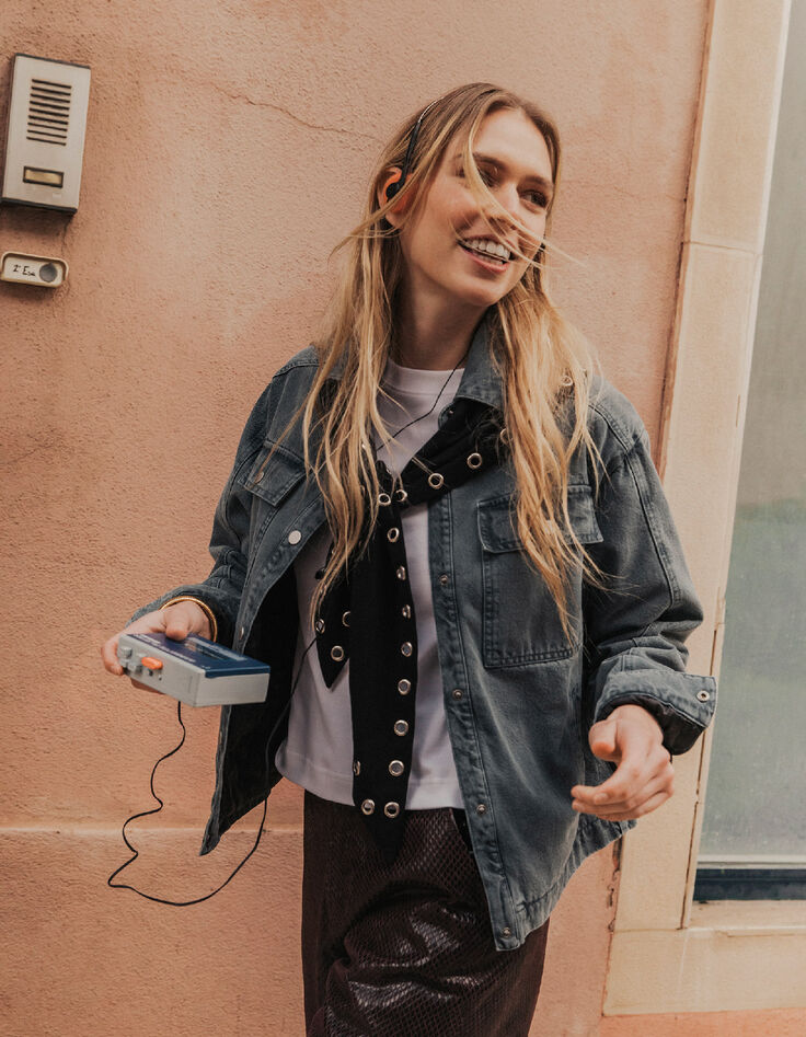 Blaue Jeansjacke in &Uuml;bergr&ouml;&szlig;e f&uuml;r Damen mit Steppjacke-6