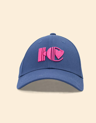 Gorra azul con monograma IC bordado I.Code