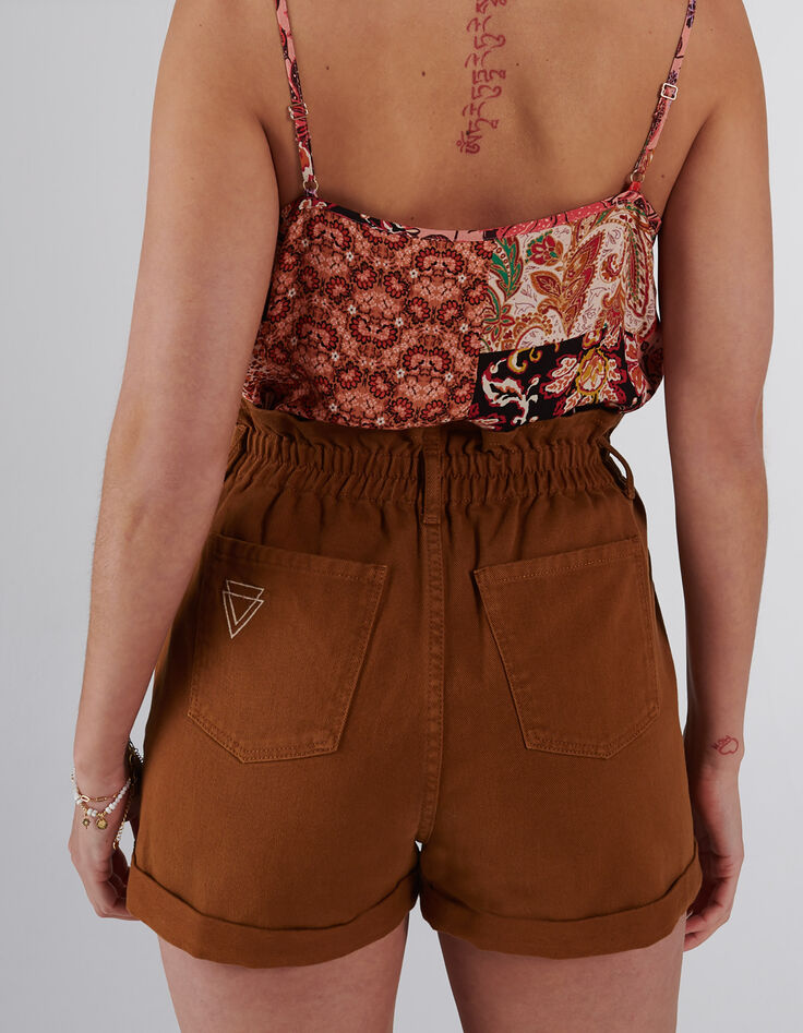 Short fauve taille haute élastiquée I.Code-2 Short fauve taille haute élastiquée I.Code-2