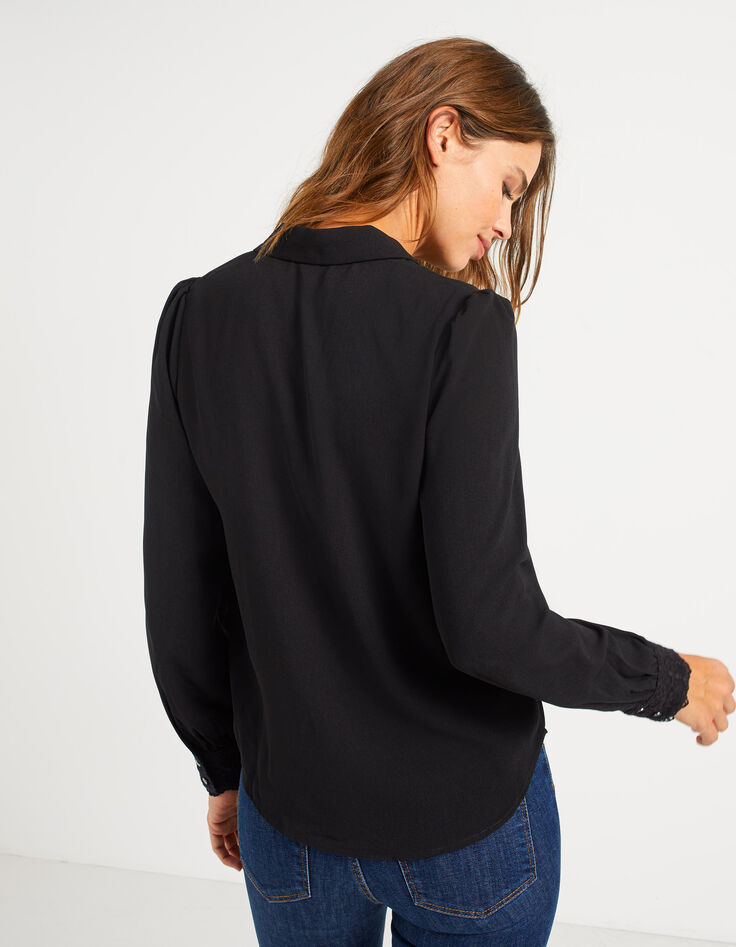 Schwarze Bluse mit bestickten Manschetten I.Code-3 Schwarze Bluse mit bestickten Manschetten I.Code-3
