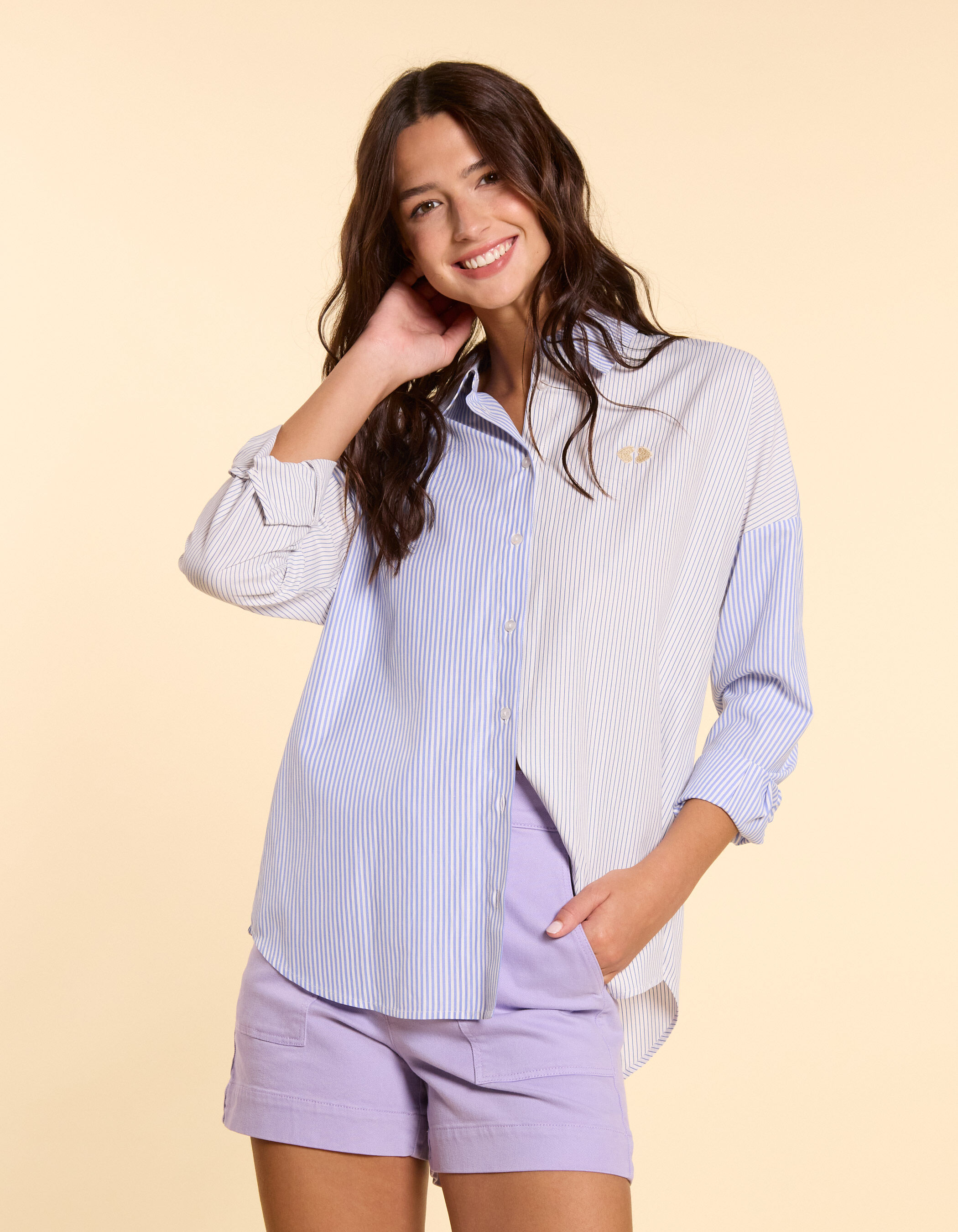 Camisa blanca con rayas celestes new arrivals