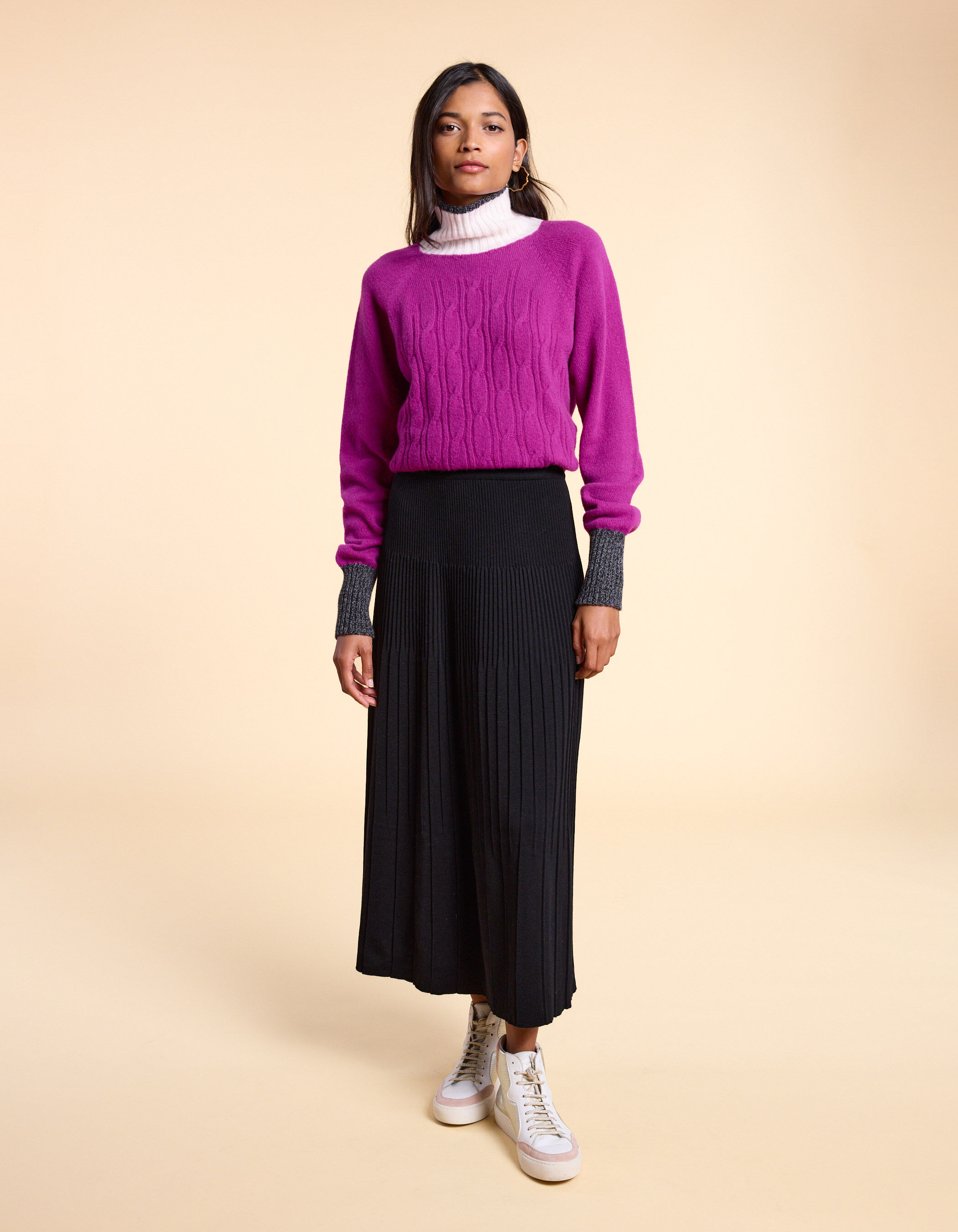 Pleated knit midi skirt 2025