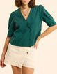 Top vert broderie anglaise boutonnage crois&eacute; I.Code-1