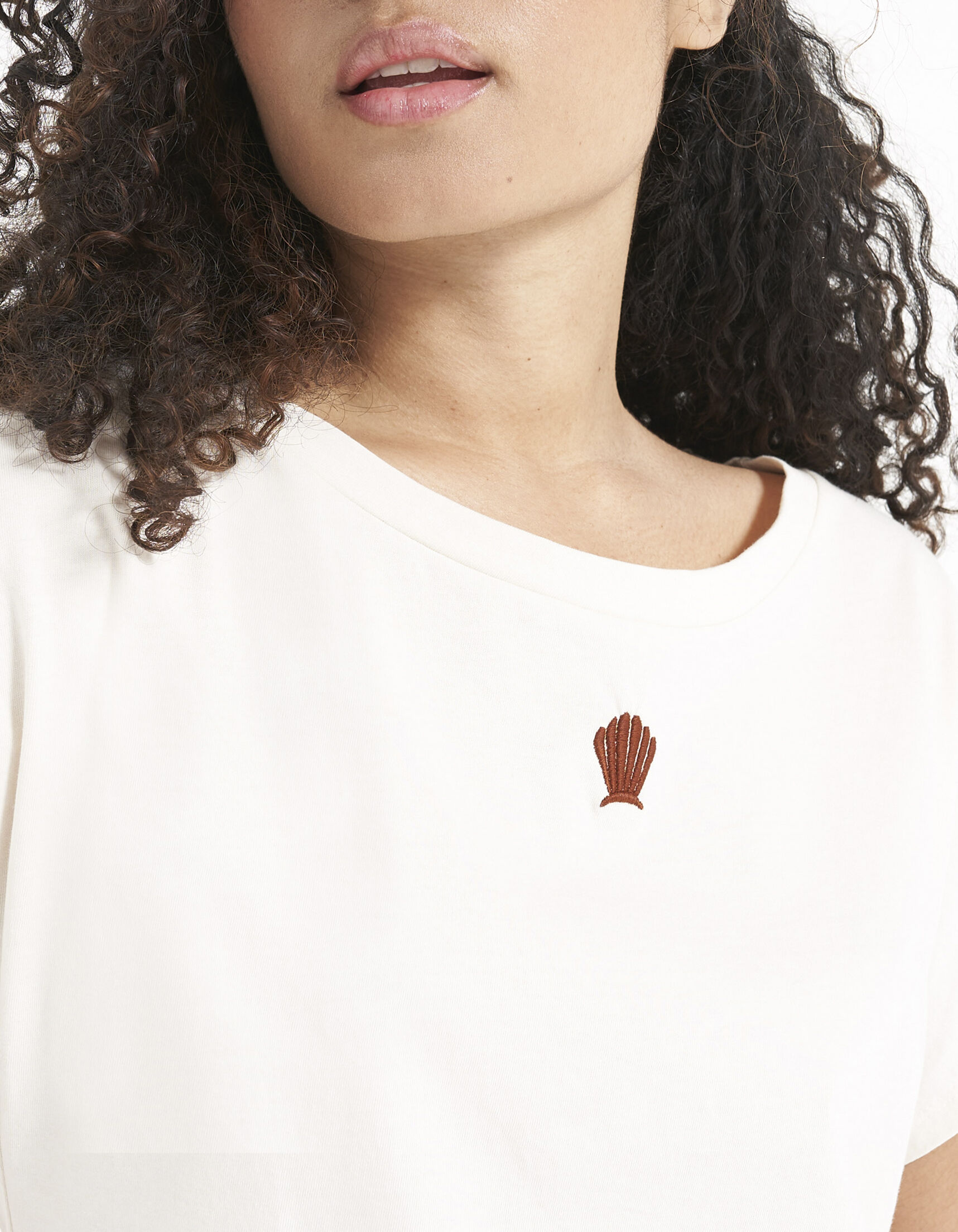 Tee shirt avec dentelle dans le dos deals