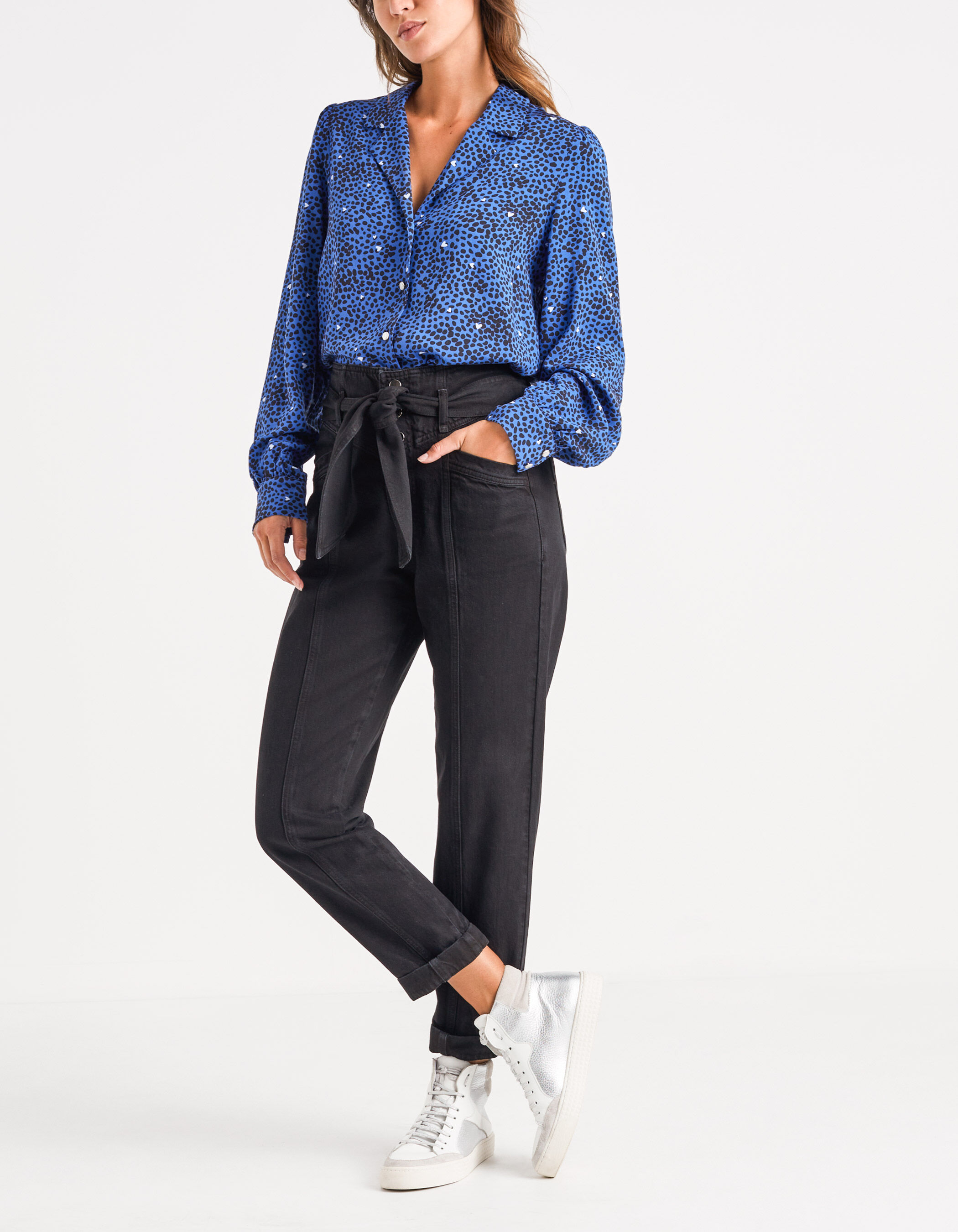 I.Code black slouchy jeans with visible press studs