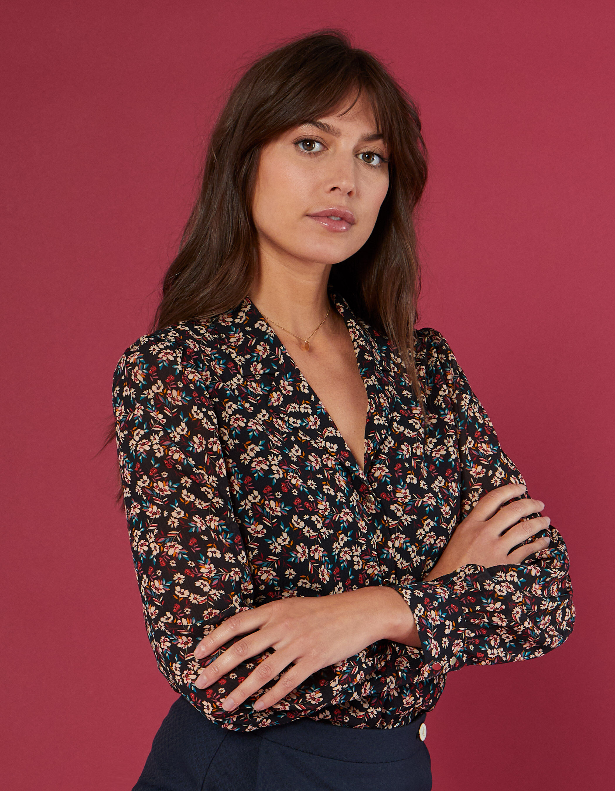 Blusas negras best sale con flores