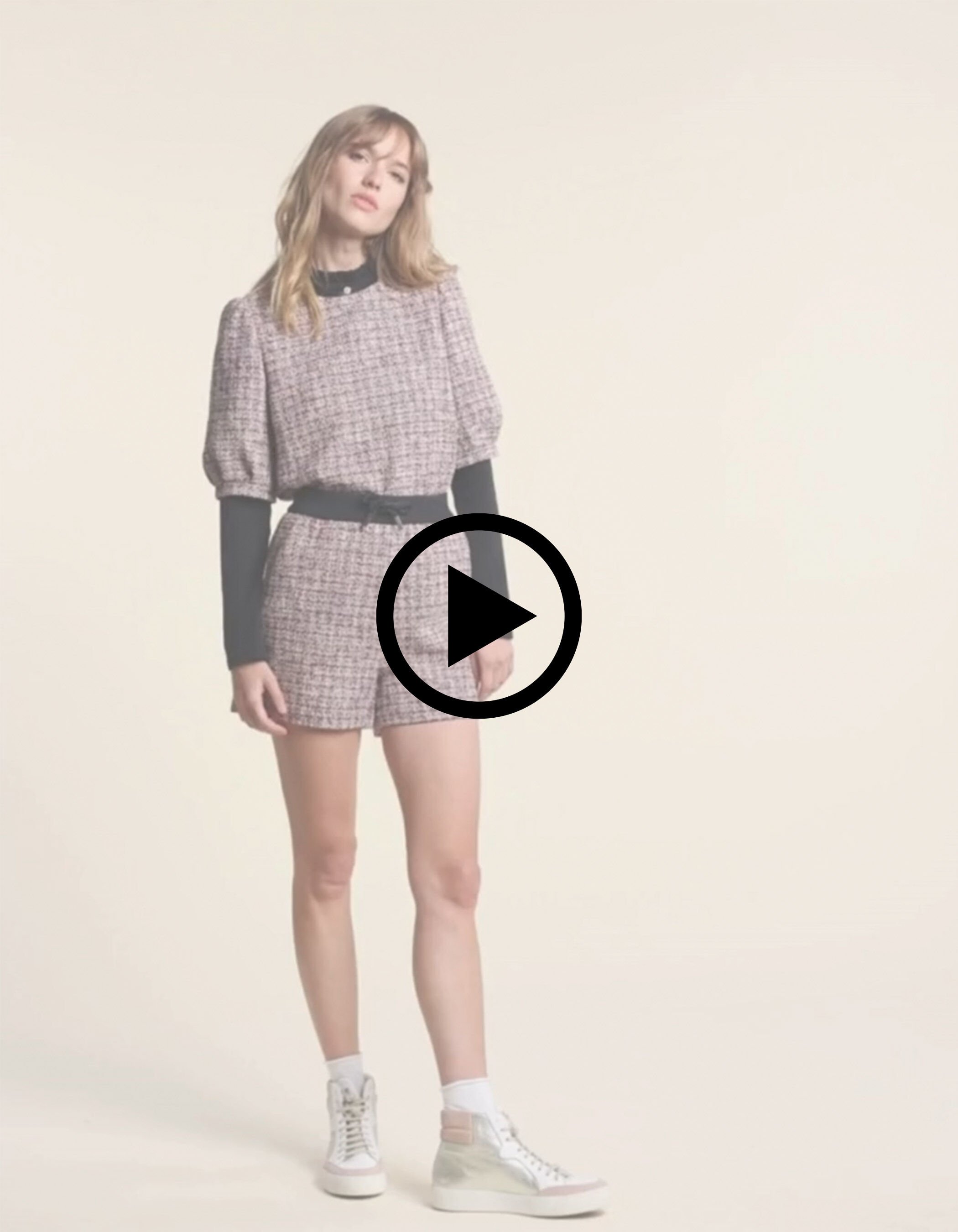 I.Code red decorative tweed-style shorts