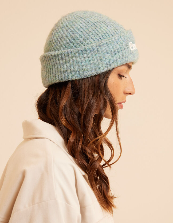 Groene muts ribtricot borduursel I.Code-3