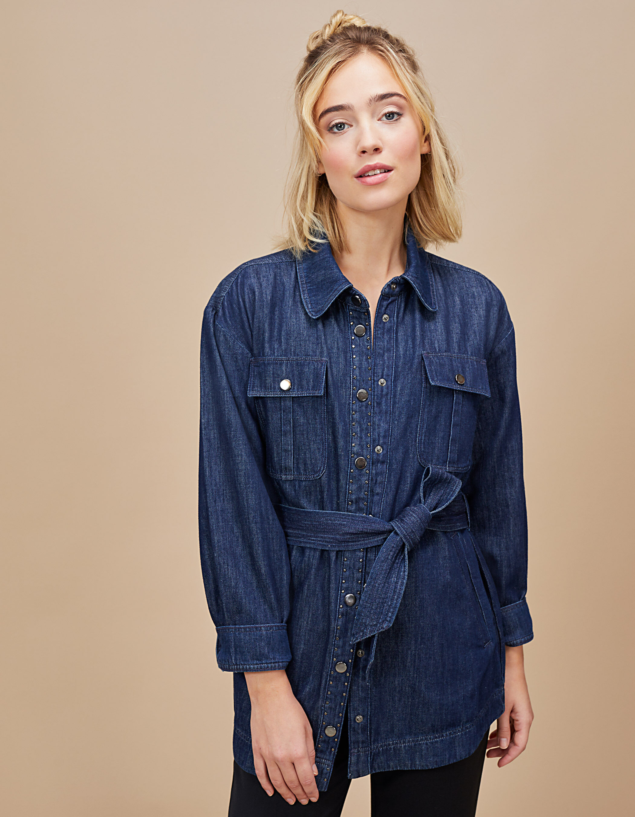 Veste en jean brut esprit saharienne clous I.Code