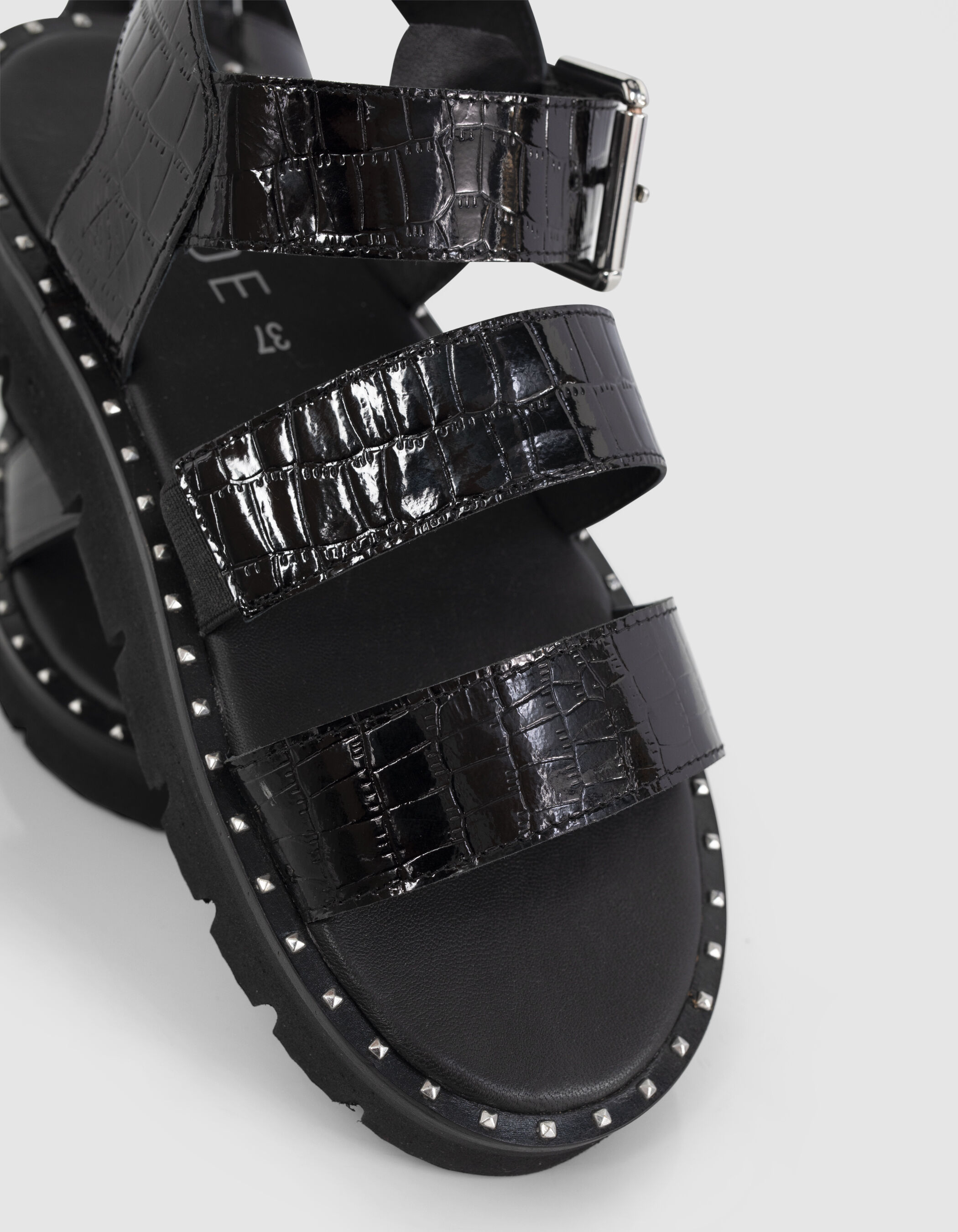 Black crocodile sandals shop