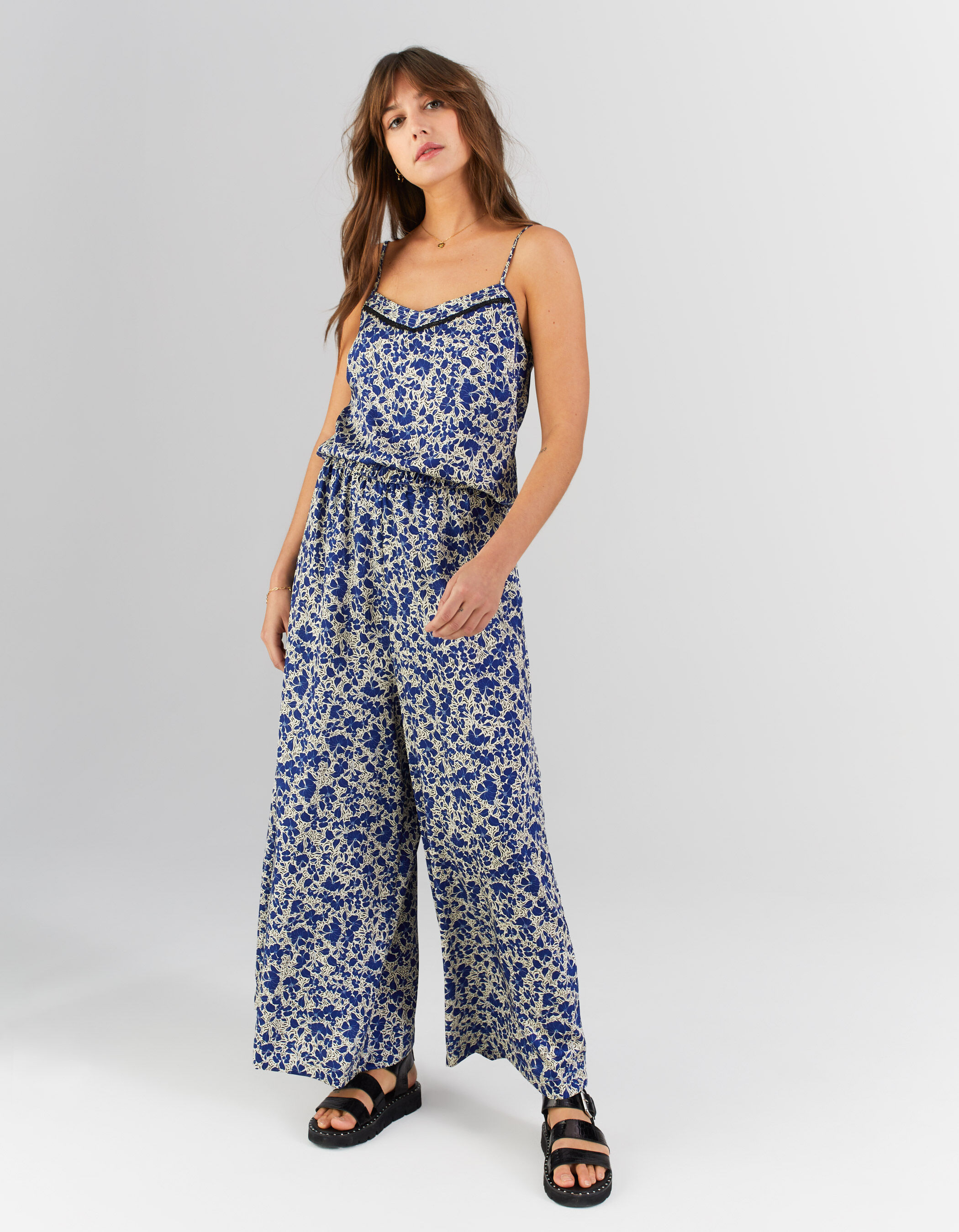 Pantalon icode sale
