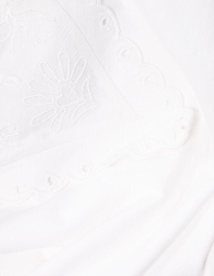 T-shirt blanc à broderie florale I.Code-3